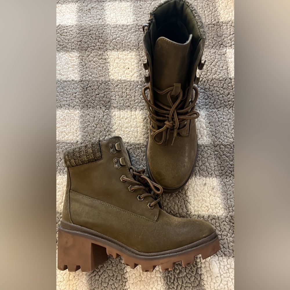 Size 6 - boots